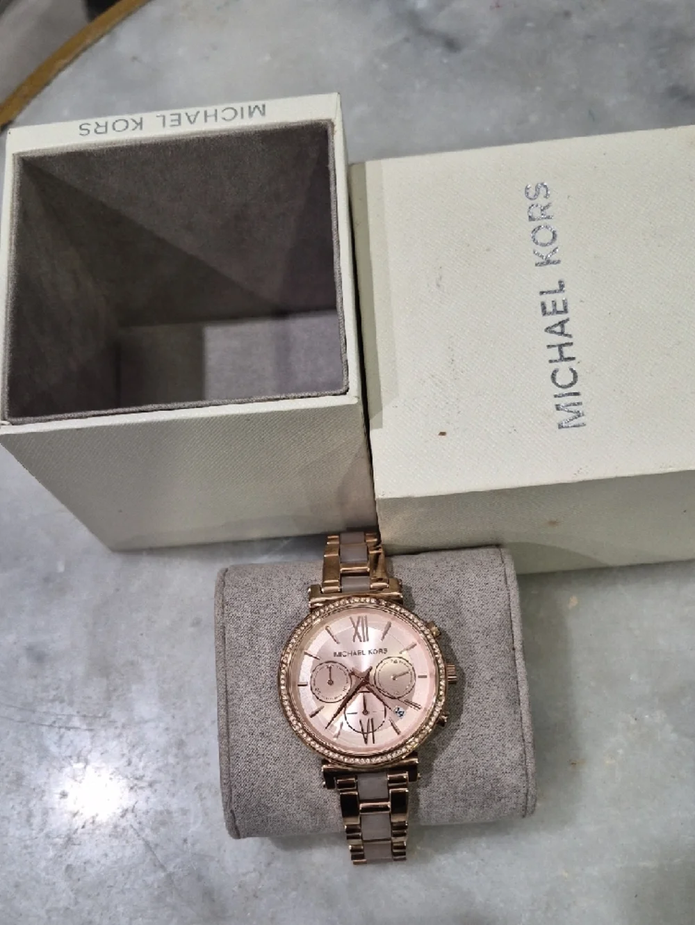 Michael Kors Rose Gold and Pink Dial Crystal-Accent Chronograph Watch - Picture 2 of 8